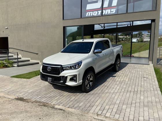 TOYOTA HILUX 2.8 SRX 4X4 CD 16V DIESEL 4P AUTOMÁTICO